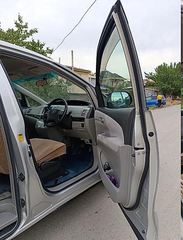 Другие детали салона: Toyota Estima (правый руль), салон и передняя часть. Основные — 3