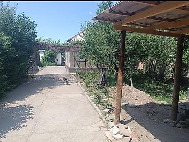 Продажа коттеджей и домов: Продаются Дом адрес Кара балта улица Фрунзенская цена 6600.000 участок — 12