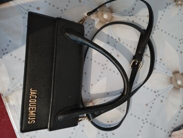 кошелек carhart: Маленькая сумочка, помещается кошелек и телефон состояние отличное