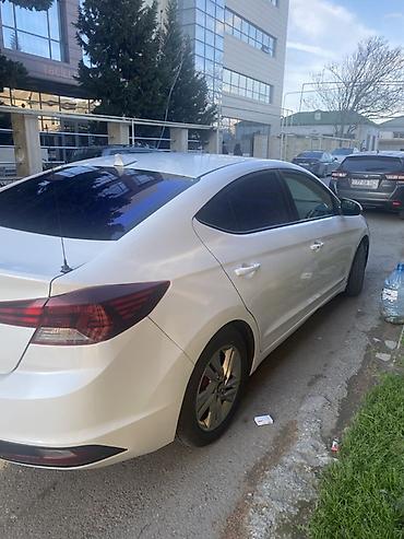 elantra diffuser: Hyundai Elantra sedan – ağ rəng, son nəsil (facelift) dizayn. Texniki — 6