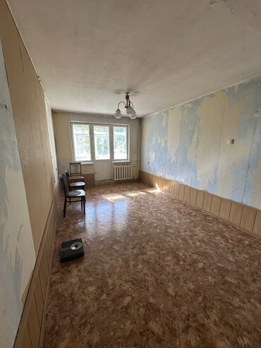 сдаю с последующим выкупом: 3 бөлмө, 58 кв. м, 104-серия, 3 кабат, Эски ремонт