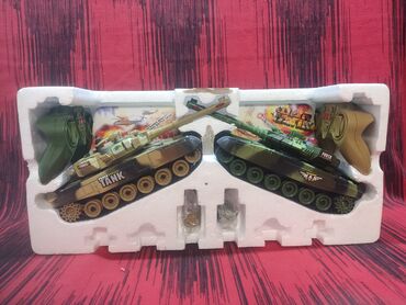 машины на пульте управления для дрифта: Набор радиоуправляемых танков War Tank (2 шт.) - Комплект: два танка