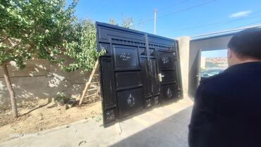 darvaza jaluz: Dəmir Həyət darvazası, Yana açılan, Mexaniki, Qapı ilə, rəng - Qara, Kredit yoxdur