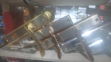 Qapı zamokları: Qapı üçün tam dəst: mexanizm, silindr, rozetkalar və dəstək - Daxili — 8