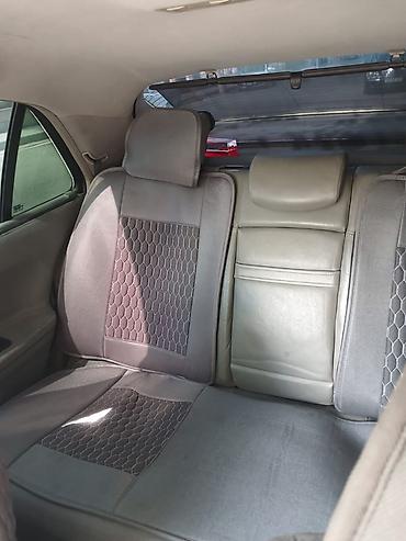 Renault: Renault Laguna sedan, gümüşü rəng. - Kuzov: 4 qapılı sedan, ön və arxa — 3