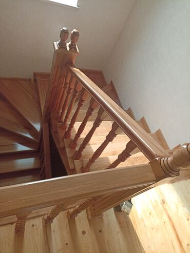 Digər xidmətlər: Hər növ taxtadan hər növ əl işləri qapı pilləkən mebel parket sauna — 11