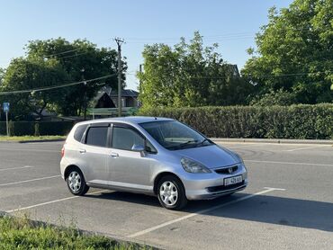 Honda: Honda Fit: 2002 г., 1.3 л, Вариатор, Бензин