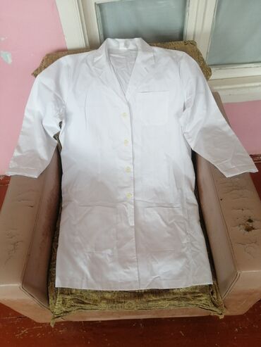 Tibbi geyim: Salam aleykum kişi ve Qadin ücün tibbi Xalatlar satiram teze deyil az — 9