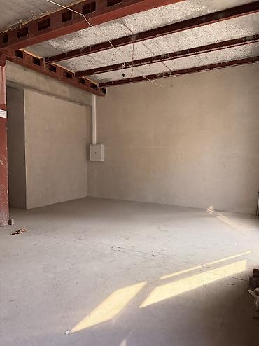 Аренда помещений свободного назначения: Коммерческое помещение свободной планировки - Просторный зал с — 6