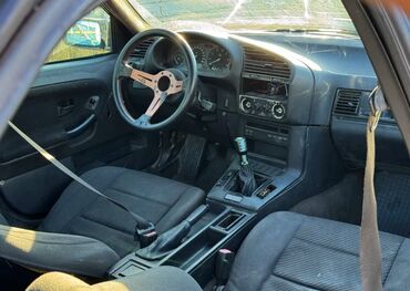 BMW: BMW 3 series: 1994 г., 2.5 л, Механика, Бензин, Седан — 8