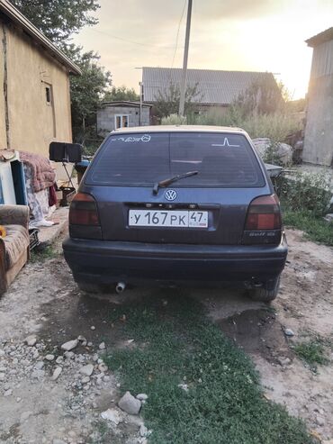срочно срочно продам машину: Volkswagen Golf: 1992 г., 1.8 л, Механика, Бензин, Хетчбек
