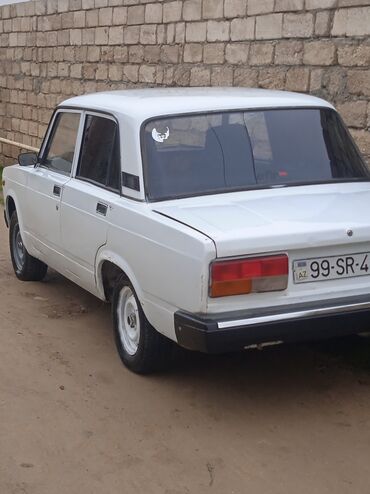 niva maşını: VAZ (LADA) 2107: 0.3 l | 888 km Hetçbek