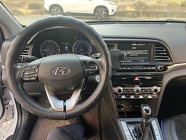 хюндай таракан: Hyundai Avante: 2019 г., Седан — 7