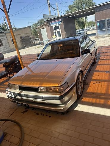 sprinter bazar: Mazda 626: 1988 г., 0.2 л, Механика, Бензин, Седан — 2