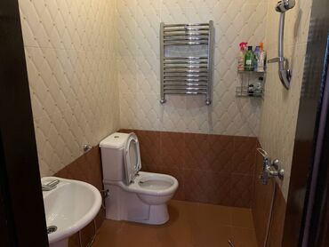 Uzunmüddətli kirayə mənzillər: Xətai metrosunun yaxınlığında azur centrə yaxin 17 mertebeli binanın -da lalafo.az — 14 Uzunmüddətli kirayə mənzillər: Xətai metrosunun yaxınlığında azur centrə yaxin 17 mertebeli binanın — 14