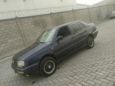 Volkswagen: Volkswagen Vento: 1996 г., 1.8 л, Механика, Бензин, Хэтчбэк at lalafo.kg — 6 Volkswagen: Volkswagen Vento: 1996 г., 1.8 л, Механика, Бензин, Хэтчбэк — 6