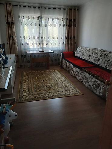 продается 1 комнатные квартира сушилка: Продаётся двухкомнатная квартира. в городе Токмак рядом университет — 1