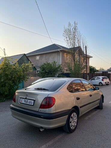 Toyota: Toyota Avensis: 1998 г., 1.8 л, Механика, Бензин