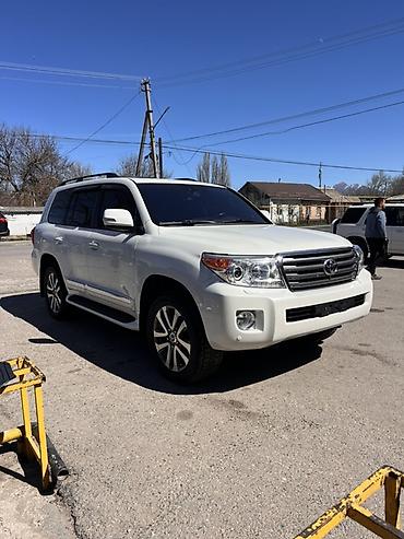 360: Toyota Land Cruiser: 2014 г., 4.6 л, Автомат, Бензин, Внедорожник — 3