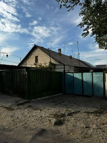 снять дом в бишкуле на длительный срок: Үйдүн жарымы, 45 кв. м, 3 бөлмө, Кыймылсыз мүлк агенттиги, Эски ремонт