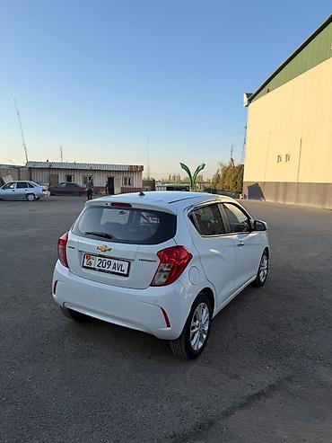 аренда авто спарк: Chevrolet Spark: 2019 г., 1 л, Бензин, Хэтчбэк — 3