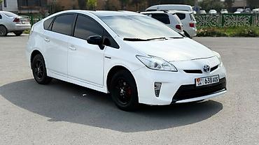 Toyota Prius: 2015 г., 1.8 л, Вариатор, Гибрид, Лифтбек — 8