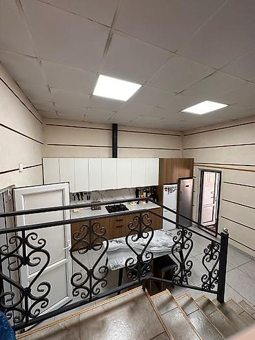 Продажа коттеджей и домов: 6 комнат, 300 м², 6 соток, Бишкек — 25