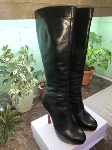 Çəkmələr: Çəkmə, Ölçü: 38, rəng - Qara, İşlənmiş — 2