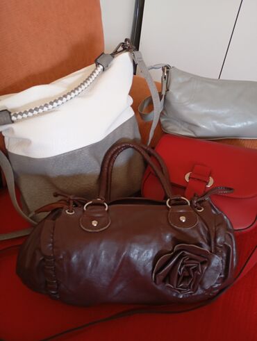 Torbe: Rasprodaja torbi sve po 300 — 9