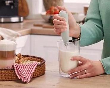 Ostali kuhinjski aparati: SilverCrest Kitchen Tools – ručni aparat za penjenje mleka (Milk — 6