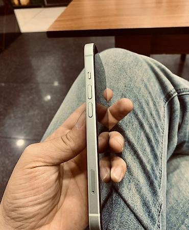 apple vhatch: IPhone 15, Yaşıl, Simsiz şarj — 4