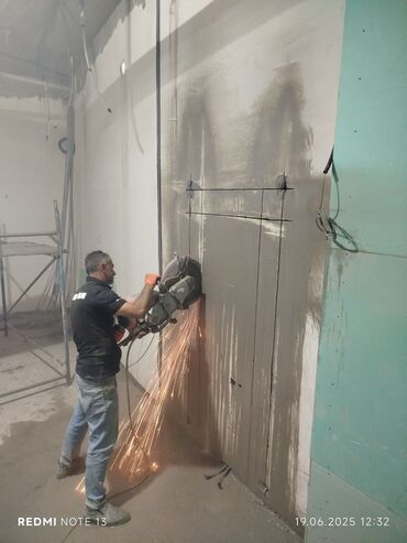 Beton işləri: Səssiz tozsuz səliqəli kəsim. Beton katlavan monolit kubik — 13