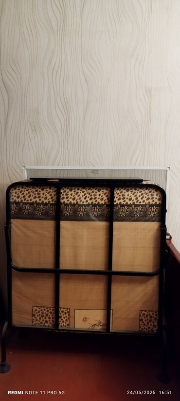 Çarpayılar: İşlənmiş, Təknəfərlik çarpayı — 8