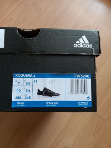 Patike: Adidas, Vodootporne — 12