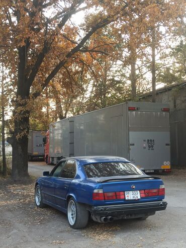 продаю связи с переездом: BMW 5 series: 1995 г., 2.5 л, Механика, Бензин, Седан