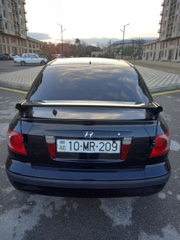 formula təkərləri: Hyundai Elantra: 1.6 l | 2004 il Hetçbek