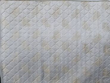 кровать токмак: Матрастар эки кишилик 3600 сомдон размерлери бар, кресло эки штук