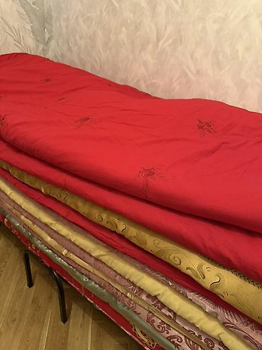 qandal sekilleri: Qırmızı yun yorğan dəsti - Material: qalın, yumşaq dolğu; üst qat — 1