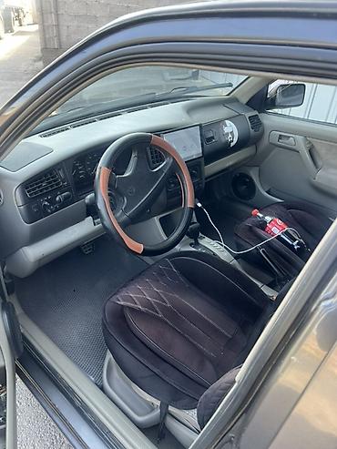 Volkswagen: Volkswagen Golf: 1993 г., 1.8 л — 7