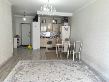 продаю квартиру караколе: 2 бөлмө, 50 кв. м, Элитка, 6 кабат, Евроремонт