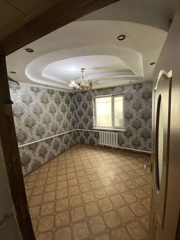 продаю контейнер дордой моторс: 150 м², 6 комнат