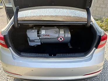 124 mers: Hyundai Sonata: 2016 г., 2 л, Автомат, Газ, Седан — 3