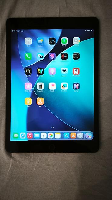 Apple iPad 8 32Gb - Uređaj je jako lepo očuvan. Nema iCloud