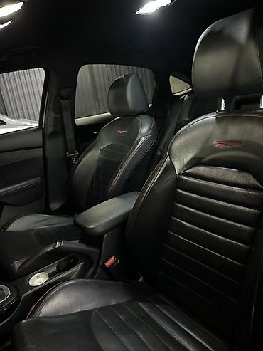 Продажа авто: Kia K3: 2019 г., 1.6 л, Робот, Бензин, Хэтчбэк — 5