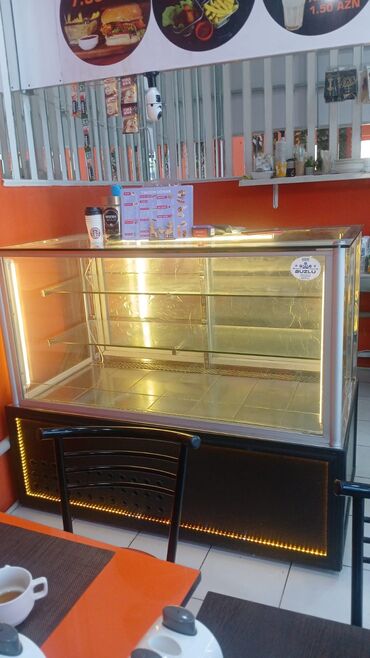 Digər restoran, kafe avadanlığı: Shirniyyat vitrin soyuducu 800 Azn. Ideal veziyyetde. Olchu 1.50