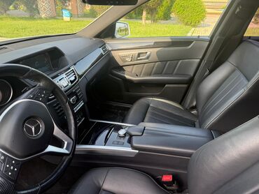 Mercedes-Benz: Mercedes-Benz E 220: 2.2 l | 2014 il Sedan — 12