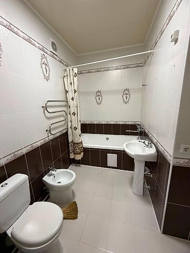 32: 4 комнаты, 133 м², 3 мкр Элитка, 8 этаж, Евроремонт — 8