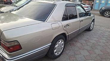 дерево мерс 124: Mercedes-Benz W124: 1994 г., Седан — 5