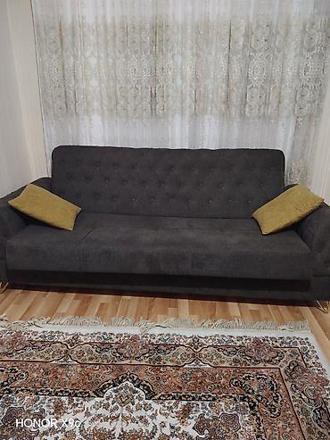 Divanlar: Qonaq otağı üçün rahat çevrilən divan - Rəng: tünd boz - Ölçü — 1