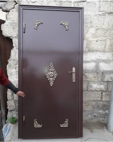 Giriş qapıları: Məhsul: Dəmir giriş qapıları (bir neçə model) - Material: qalın metal — 3